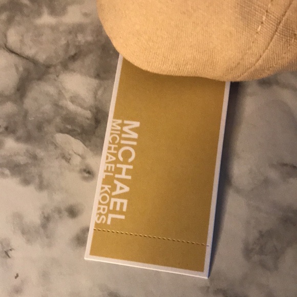 MICHAEL KORS Baseball Hat tan MK Logo Baseball Cap Tan Embroidered Logo - Picture 8 of 8